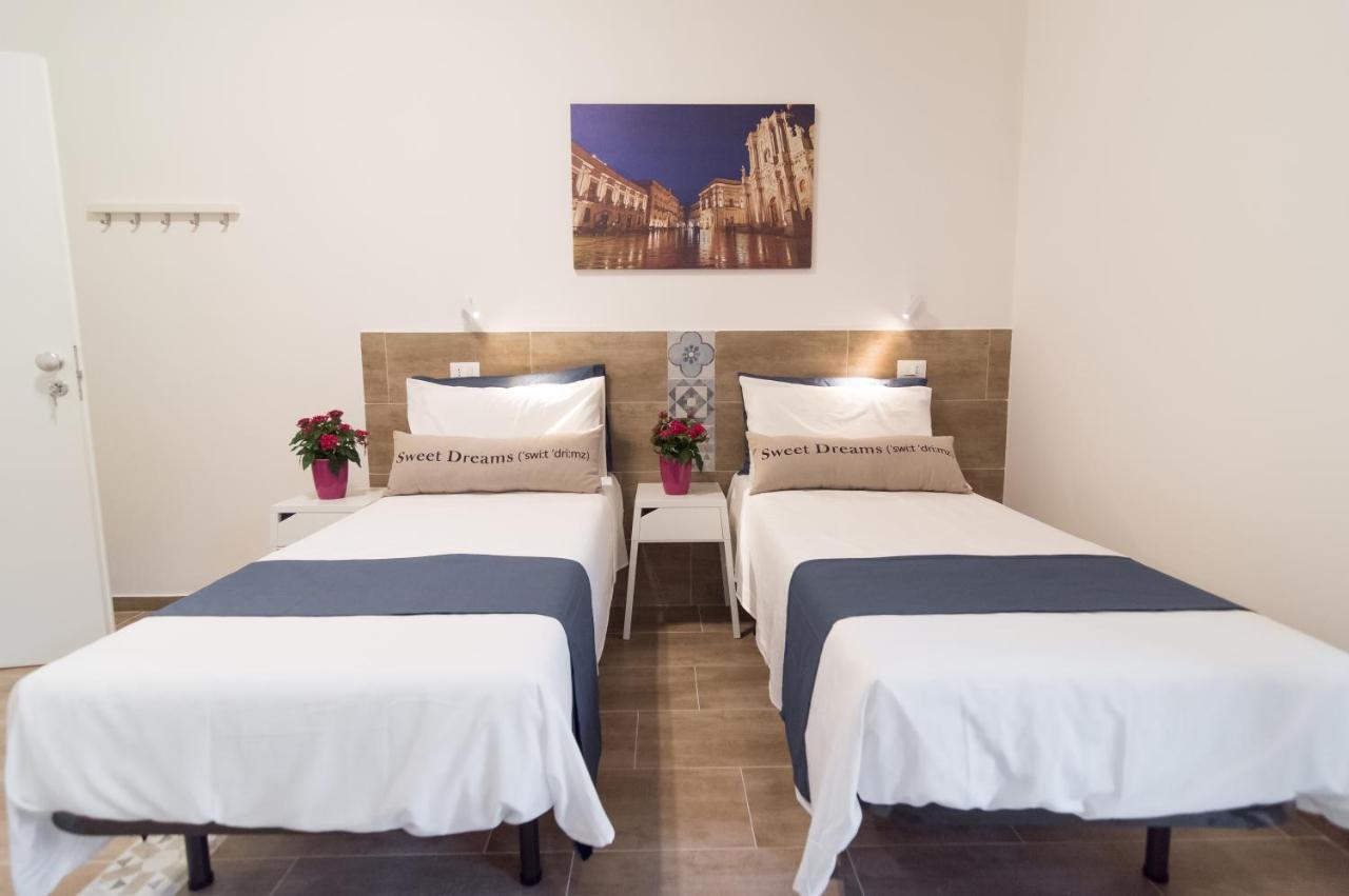 Raudino Rooms Syracuse Exterior foto